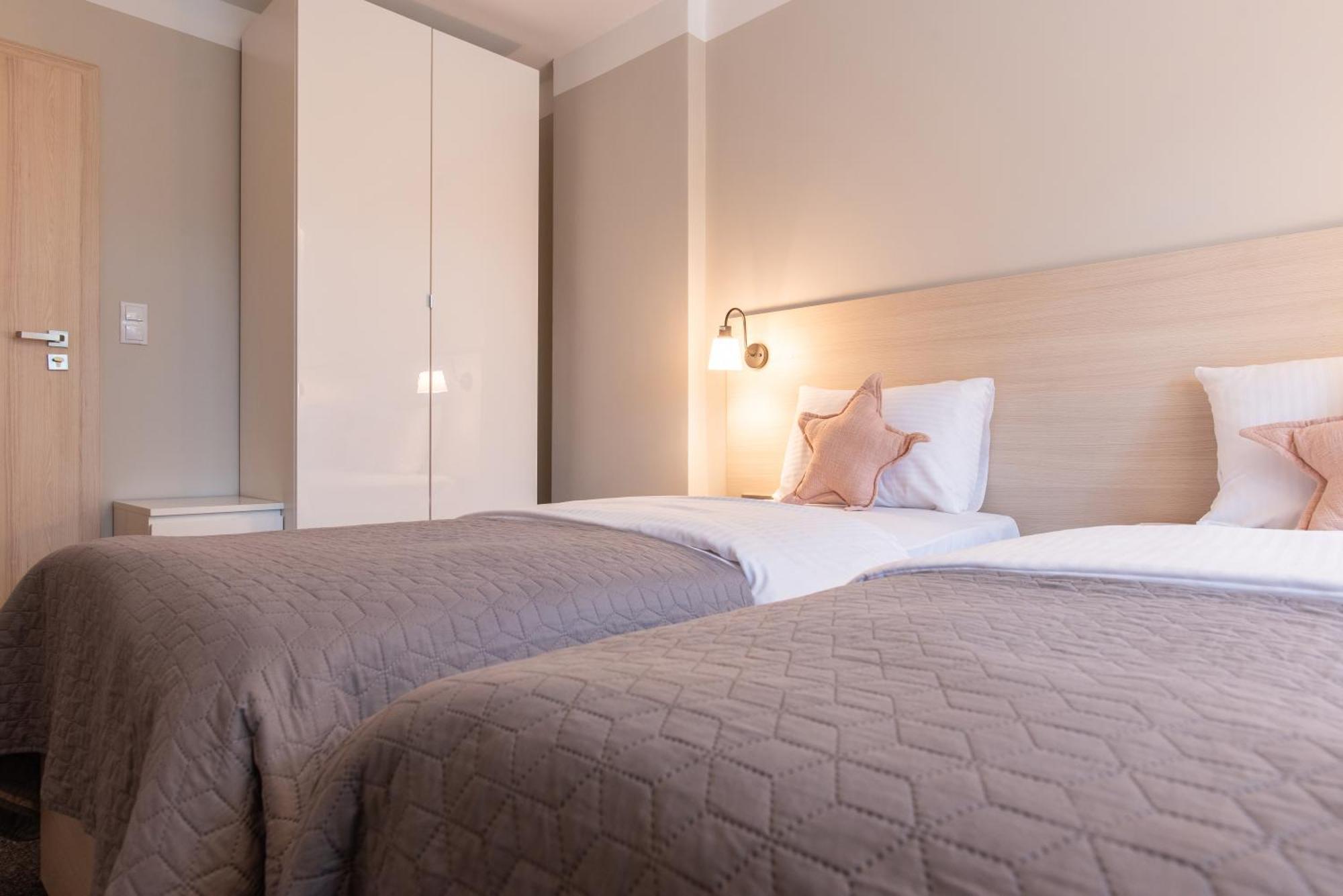 Blis Apartamenty Lubliniec Bagian luar foto