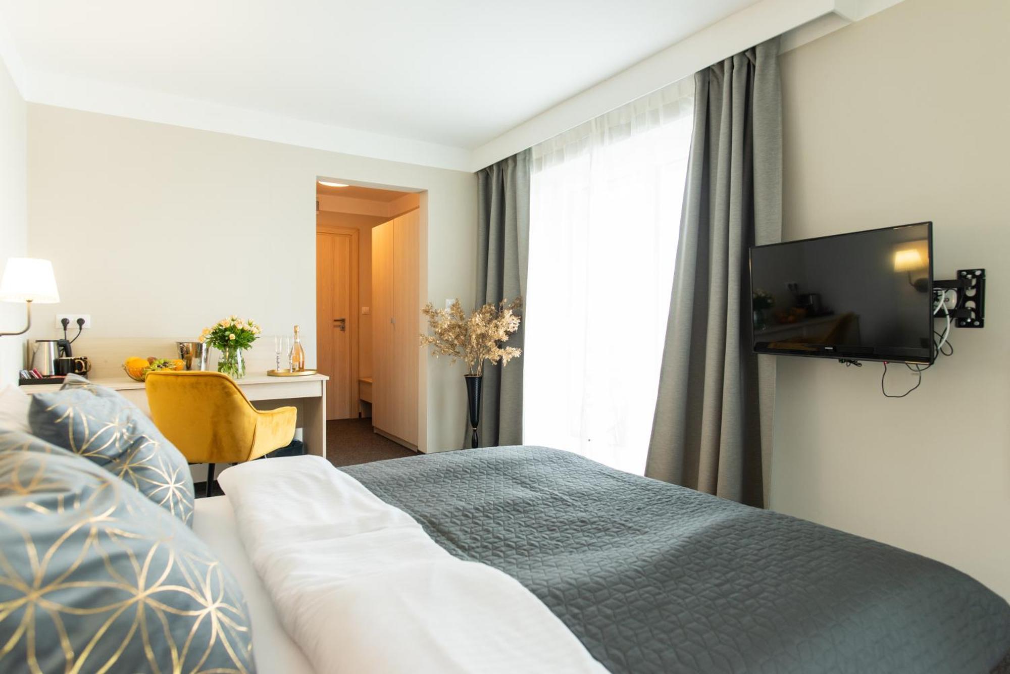 Blis Apartamenty Lubliniec Bagian luar foto