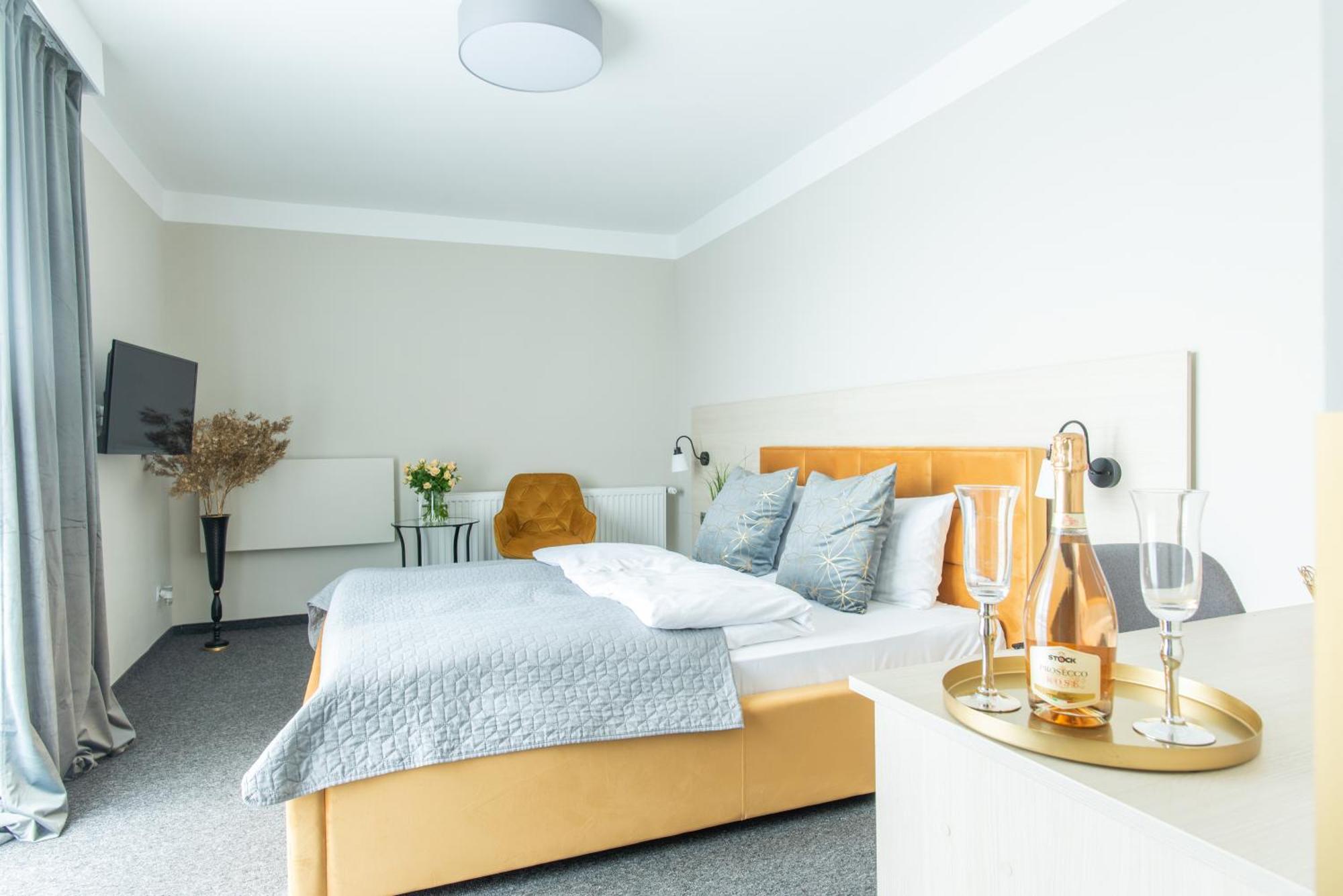 Blis Apartamenty Lubliniec Bagian luar foto